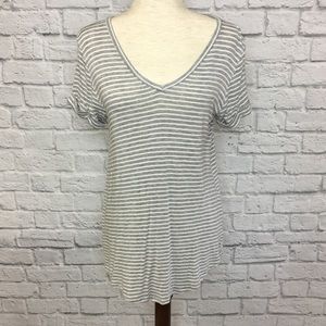 Cozy Tee v neck short sleeve T, grey/white L